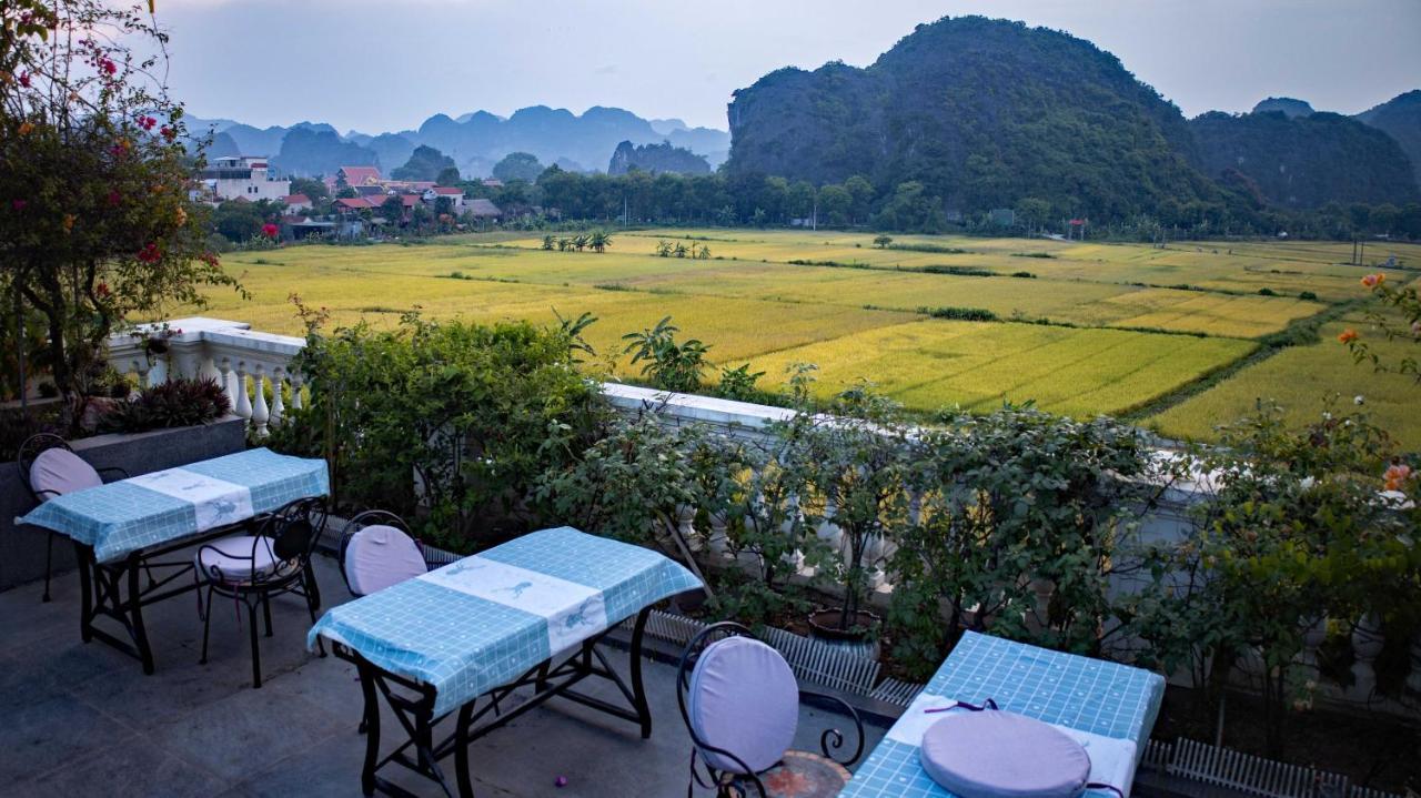Liberty Hall Tam Coc Hotel & Villa Ніньбінь Екстер'єр фото