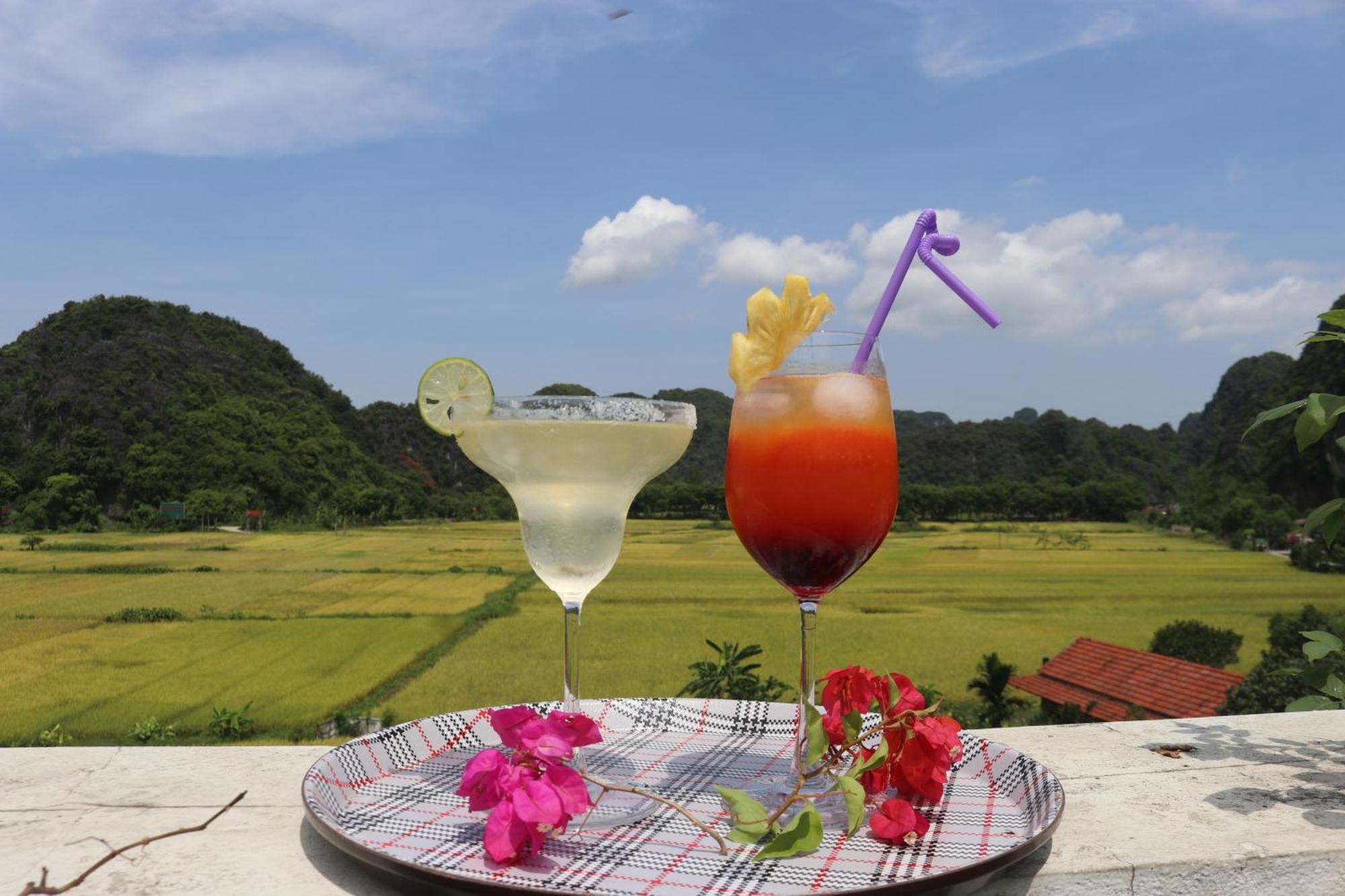 Liberty Hall Tam Coc Hotel & Villa Ніньбінь Екстер'єр фото